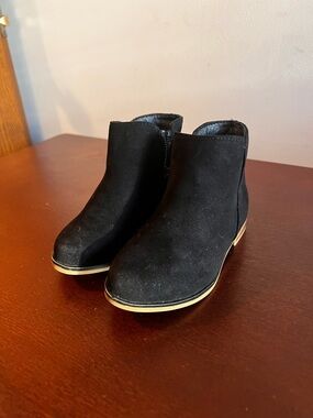 Toddler Black Suede Ankle Boots - Classic Everyday Style